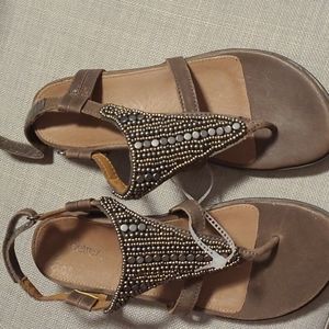 New Aetrex size 37 sandals